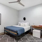 Waverly By Avantstay Nashville-Inspired Townhome W Luxury Kitchen Pool Table