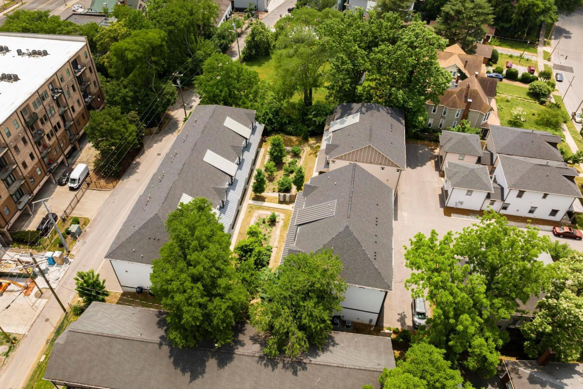 Waverly By Avantstay Nashville-inspired Townhome W Luxury Kitchen Pool Table * Nashville